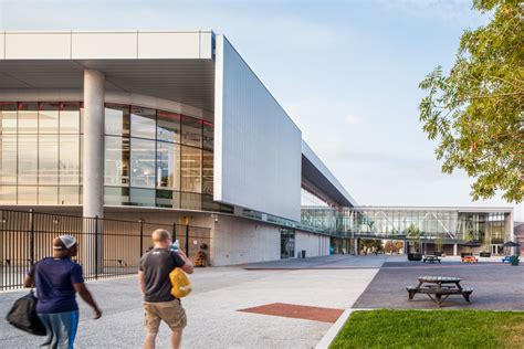 Mohawk College