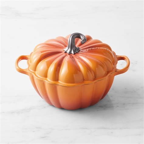 Le Creuset S Pumpkin Cocotte Is Perfect For Halloween