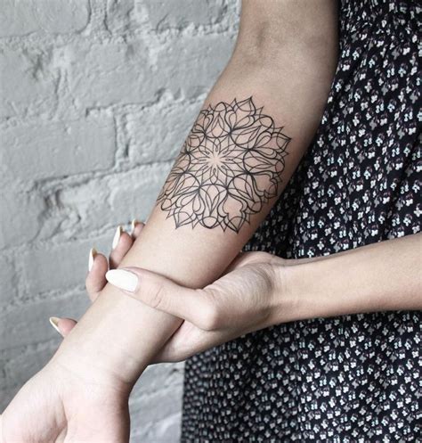 Idee Per Tatuaggi Femminili Piccoli Grandi E Scritte Da Copiare