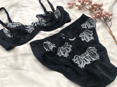 Black And Silver Vintage Bra And Panties Lingerie Set Gem
