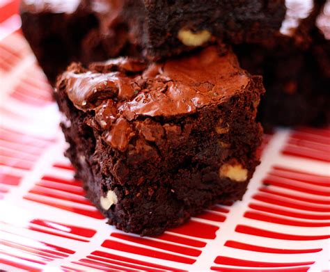 Jumbo Walnut Fudge Brownies | Jennifer Cooks