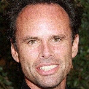 Walton Goggins - Bio, Family, Trivia | Famous Birthdays