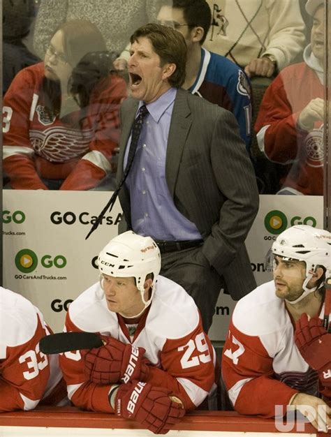 Photo: Red Wings Head Coach Babcock Shouts in Closing Seconds Against ...