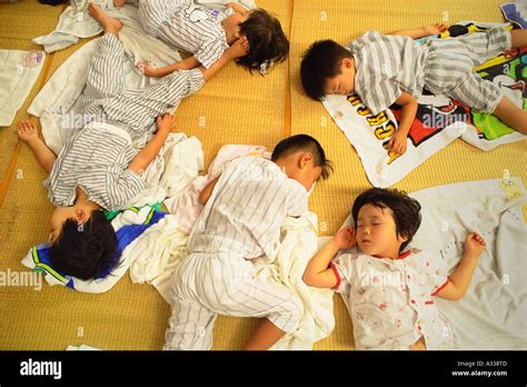 Tatami Mat Child Sleep Hi Res Stock Photography And Images Alamy