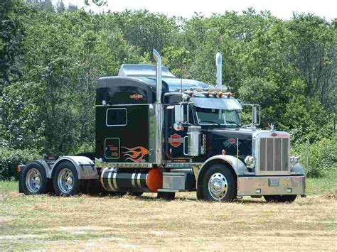 🔥 [90+] Peterbilt Wallpapers | WallpaperSafari