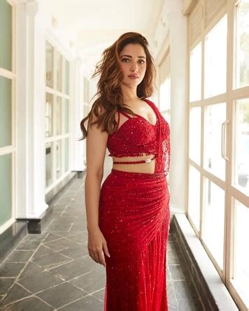 Tamannaah Bhatia looks so cute in Red Saree, See Hot Pics