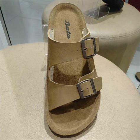 Sandal Selop Bata Bahan Kulit Asli Kuat Dan Nyaman Saat Di Gunakan