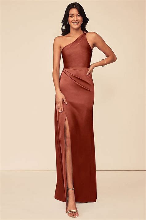 Best Bridal Party Dresses For Every Style And Body Type Rust