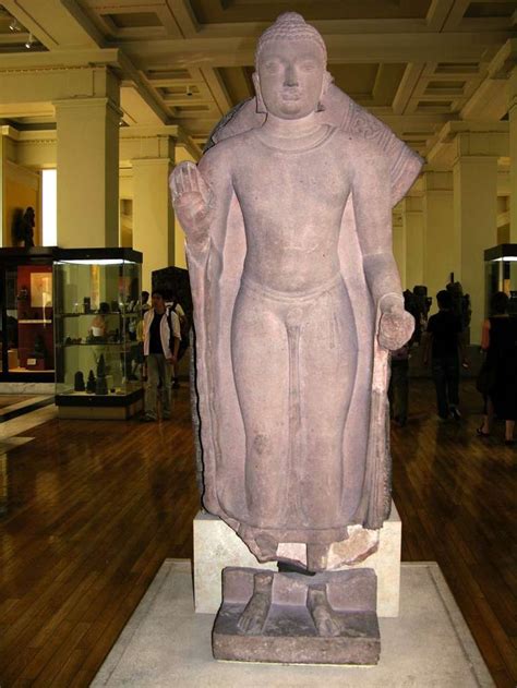 A Large Statue In The Middle Of A Room