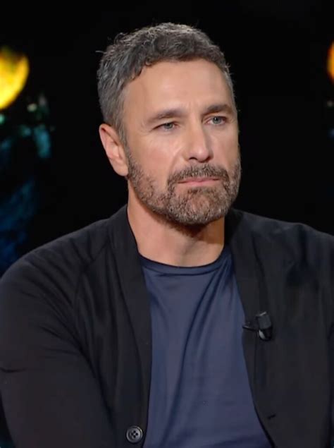 Belve Raoul Bova parla della sua presunta omosessualità VIDEO