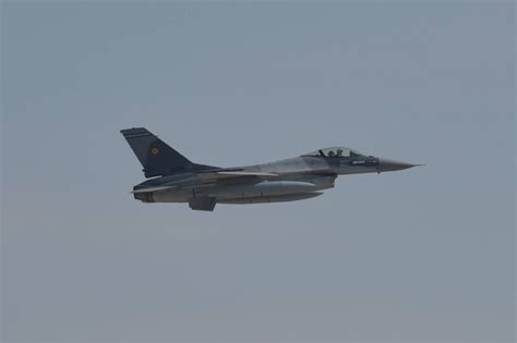 Un avion F 16 s a prăbușit în Nevada Pilotul a murit Digi24