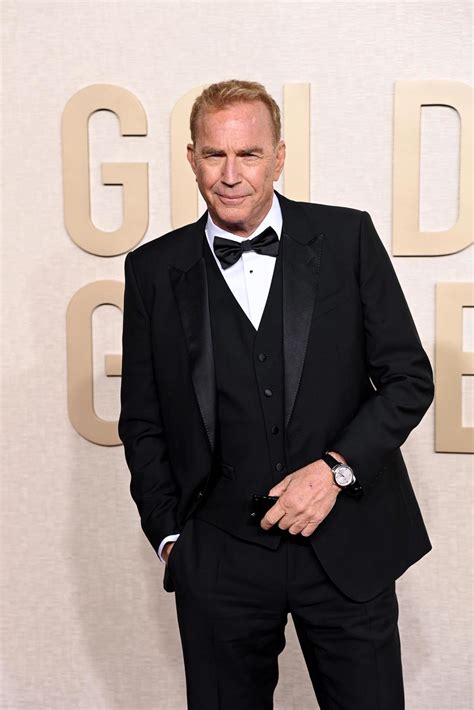 Kevin Costner Attends 2024 Golden Globes After Missing Ceremony 1 Year ...