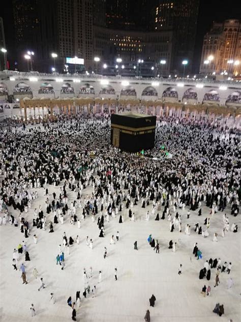 Alhamdulillah Membaik Masjidil Haram Mulai Hapus Aturan Jaga Jarak