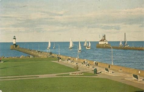 Postcard from Duluth's Shipping Canal, 1978