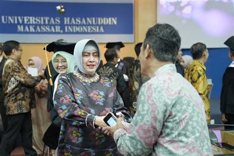 Indira Yusuf Ismail Hadiri Pengukuhan Guru Besar Prof Asri Jaya Ujung