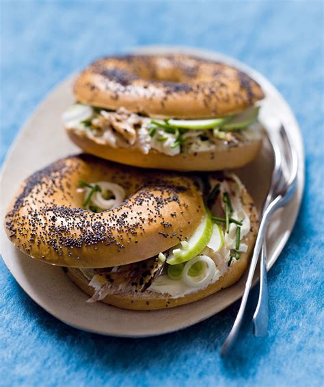 Recette Bagels à la crème et aux maquereaux Marie Claire