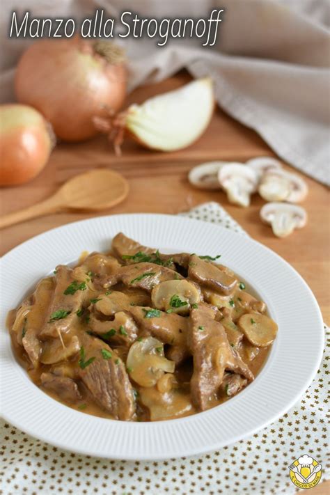 Manzo Alla Stroganoff O Strogonov Ricetta Russa Dello Stufato Di