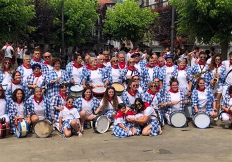 Baztan Bortziriak Kalaxka Celebra Su Aniversario En El D A De Las