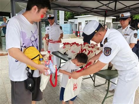 The Hong Kong Garrison Opened Its Barracks For Three Consecutive Days