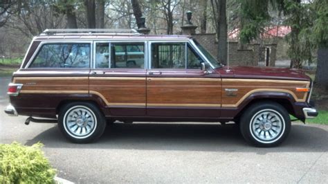 Jeep Wagoneer SUV 1983 Burgundy For Sale 1JCNJ15N1DT044704 Jeep Grand