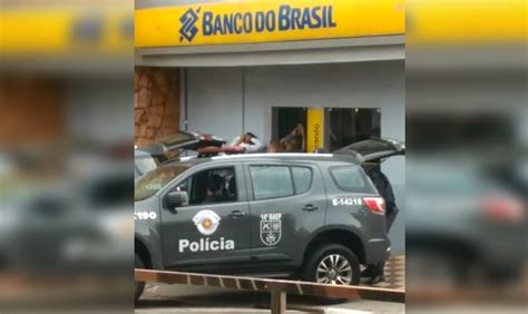 Quadrilha Armada é Presa Durante Assalto A Banco Com Quatro Reféns Em