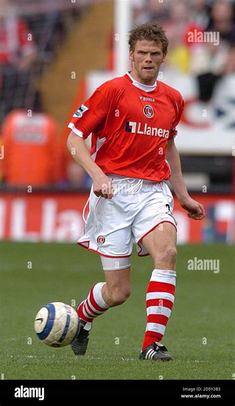 Hermann Hreidarsson Charlton Athletic Stock Photo Alamy