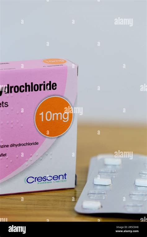 Antihistamine Cetirizine Dihydrochloride Stock Photo Alamy