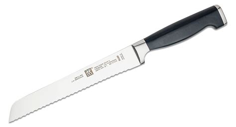 Novice Guide: Serrated Knife | Knifehubs