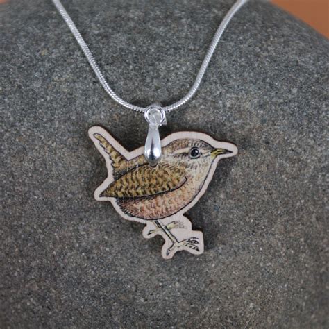 Wren Pendant Necklace