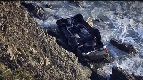 5 family members killed driving off a cliff Video - ABC News