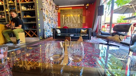 The Best 5 Wine Tasting Rooms In Downtown Napa Map Included