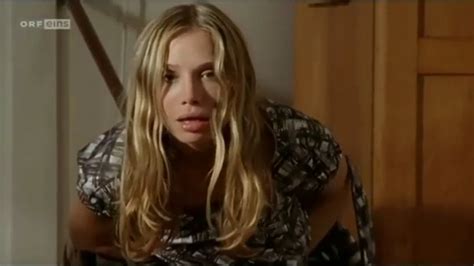 Cfnm CFNM Woman Admires Naked Guy S Butt ThisVid