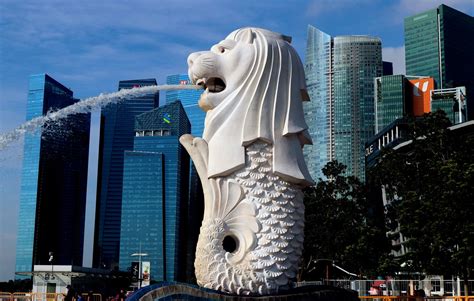 Merlion Meet The Myth Half Fish And Half Lion The Iconi Flickr