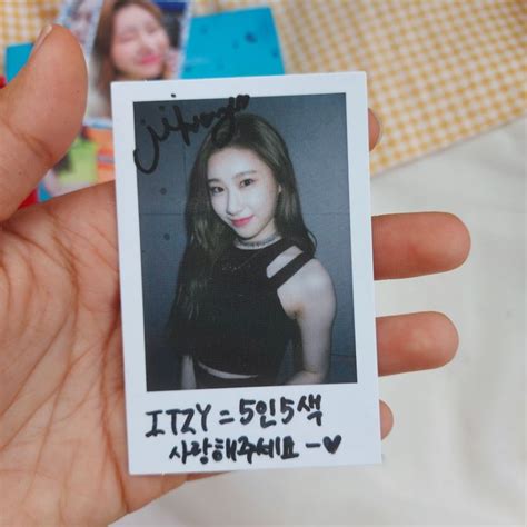 Jual Itzy It Z Icy Photocard Yeji Chaeryeong Shopee Indonesia