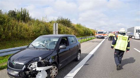 Doppelter Crash Auf Der A Bei Sinsheim Schwerverletzte