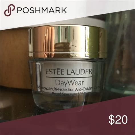 Estée Lauder daywear SPF 15 travel size | Travel size products, Estee ...