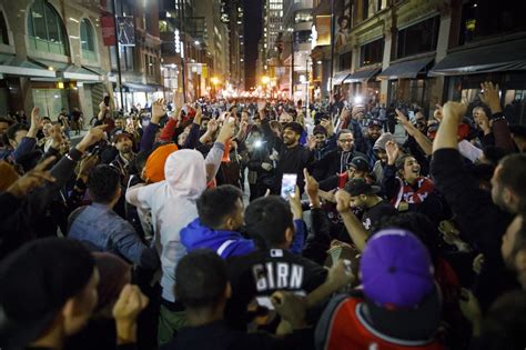 Toronto Raptors victory parade: Crowds gather to mark Canada’s first ...