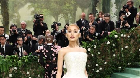 Met Gala 2024 Ariana Grande Makes Stunning Comeback Performs At