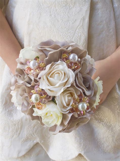 20 Wonderful Wedding Brooch Bouquets That Steal The Show Top Dreamer