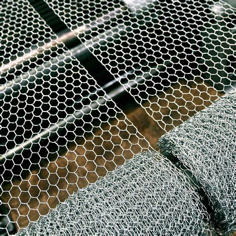 Chicken Wire Hexagonal Wire Netting 14mm Hexagonal Mesh Size 40mm 1