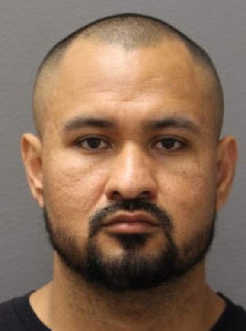 Luis Almaraz Sex Offender In Unknown IL ILX19A8418