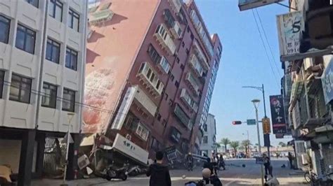 Taiwan Gempa Bermagnitudo 7 4 Gempa Picu Peringatan Tsunami Jepang Dan