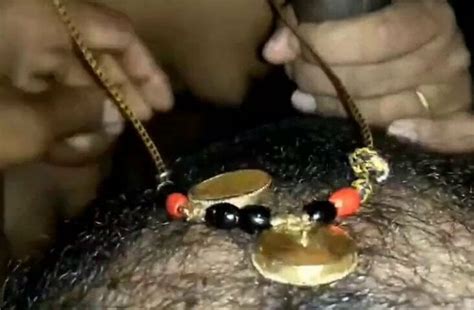 Parosh Ki Aunty Mera Lund Chus Rahi Hai Part Porn De XHamster