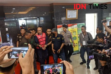 Tersangka Haris Yasin Limpo Terancam 20 Tahun Penjara