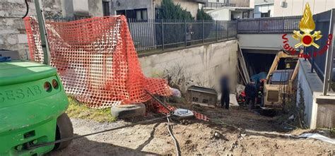 Resta Schiacciato Sotto Ad Un Automezzo Di Cantiere A San Maurizio D