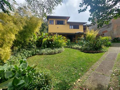 Casa M Em Lagoa Da Concei O Em Florian Polis Por R