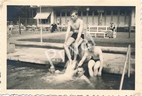 Foto Wk Ii Wehrmacht Soldaten Luftwaffe Nackt Nude Strandbad Freizeit