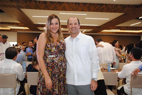 Cecilia Patr N Laviada Presente En La Toma Del Nuevo Presidente De La