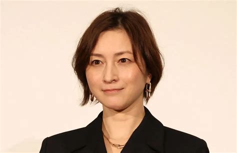 Ryoko Hirosue Official Sponichi Annex