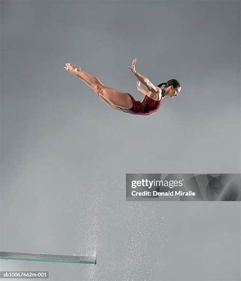 Female Diver Swim Up Photos and Premium High Res Pictures - Getty Images